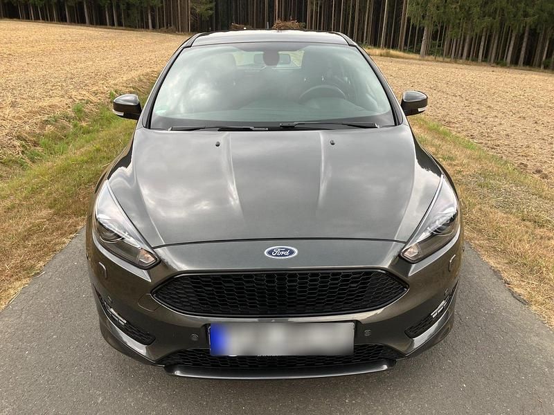 Gebraucht Ford Focus ST-Line 150 PS (110 kW) 2018 Grau Limousine
