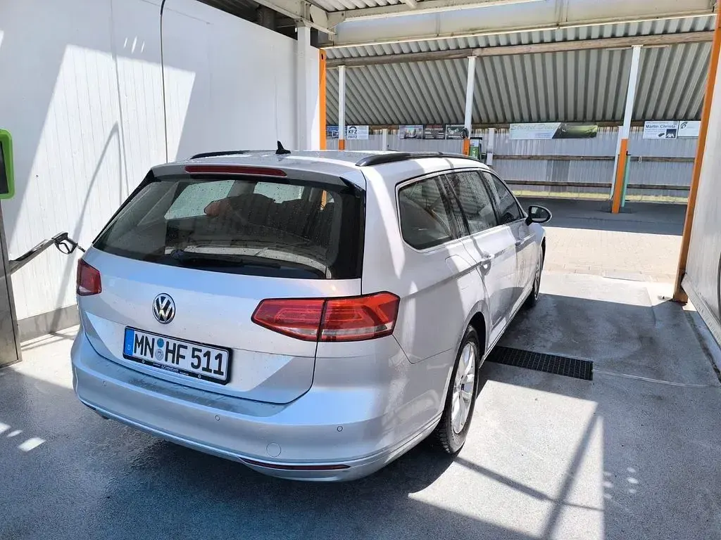 Gebraucht VW Passat Comfortline 150 PS (110 kW) 2015 Silber Kombi