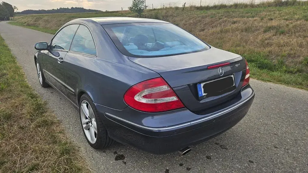 Gebraucht Mercedes CLK200 Avantgarde 163 PS (119 kW) 2005 Blau Coupé