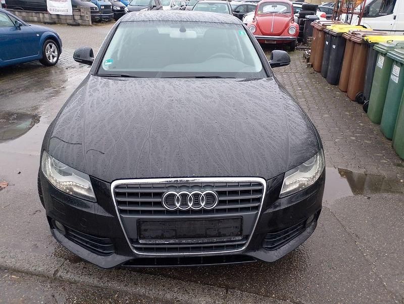 Gebraucht Audi A4 Ambiente 160 PS (117 kW) 2009 Schwarz Limousine