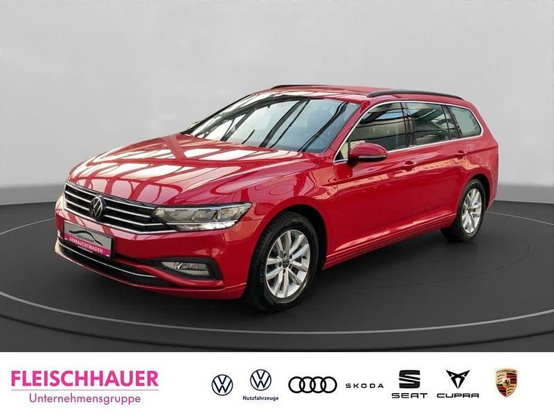 Gebraucht VW Passat Business 122 PS (89 kW) 2023 Rot Kombi