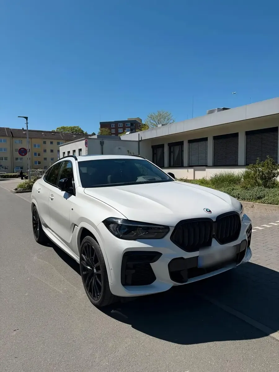 Gebraucht BMW X6 M Sport 286 PS (210 kW) 2023 Weiß SUV
