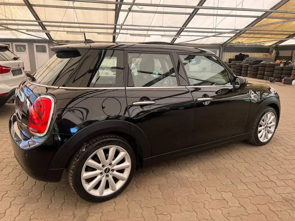 Używany Mini Cooper 136 KM (100 kW) 2016 Czarny Hatchback
