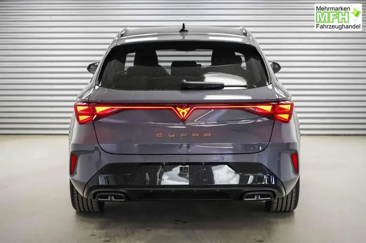 Uusi Cupra Leon 204 HP (150 kW) 2026 Harmaa Farmari