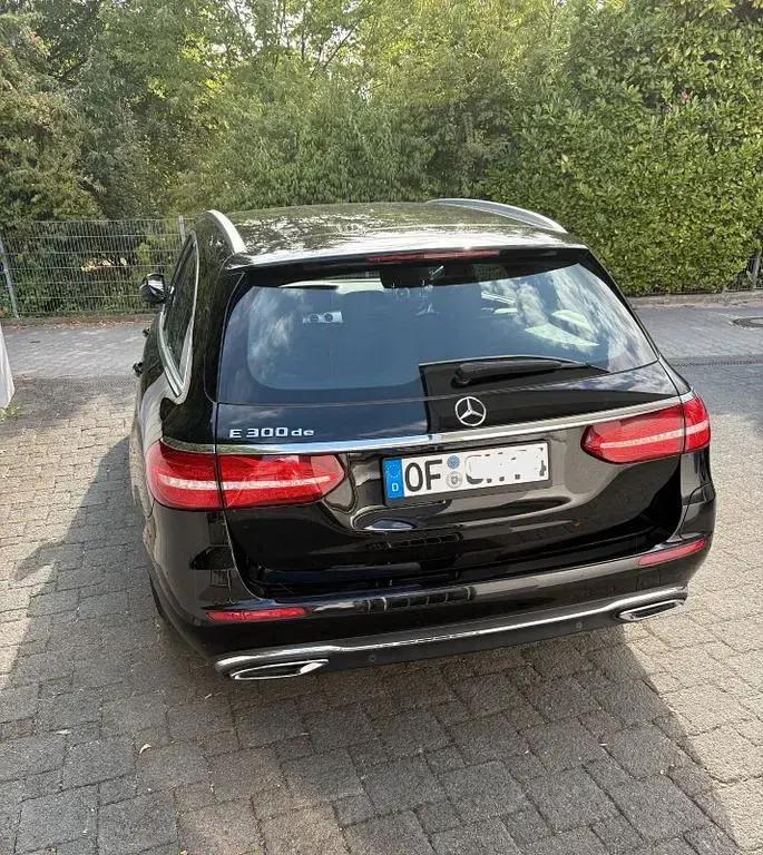 Gebraucht Mercedes E300 306 PS (225 kW) 2019 Schwarz Limousine