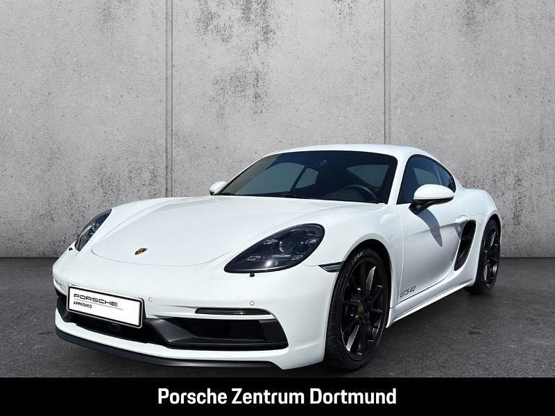 Weiss Gebraucht 2024 Porsche 718 Cayman Coupé | 97.500 € (Teuer) - Bild 1/4