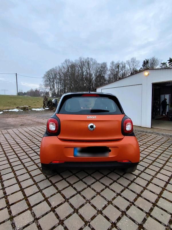 Gebraucht Smart ForFour 70 PS (51 kW) 2015 Orange Kleinwagen
