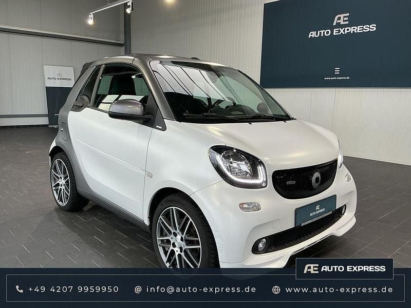 Grau Gebraucht 2018 Smart ForTwo Cabrio Brabus Cabrio | 20.900 € (Guter Preis) - Bild 1/4