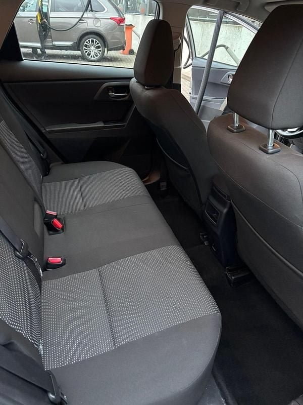 Gebraucht Toyota Auris 132 PS (97 kW) 2012 Braun Kombi