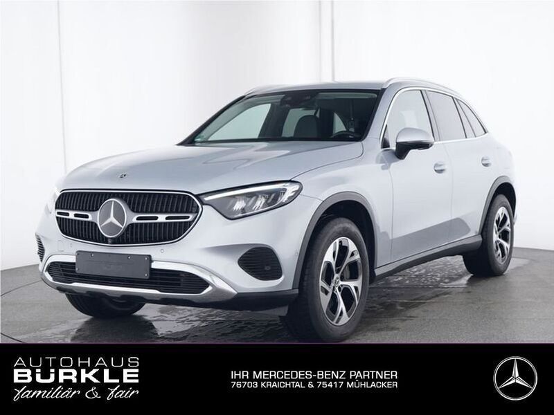 Hightechsilber Gebraucht 2023 Mercedes GLC300e SUV | 58.650 € (Fairer Preis) - Bild 1/4