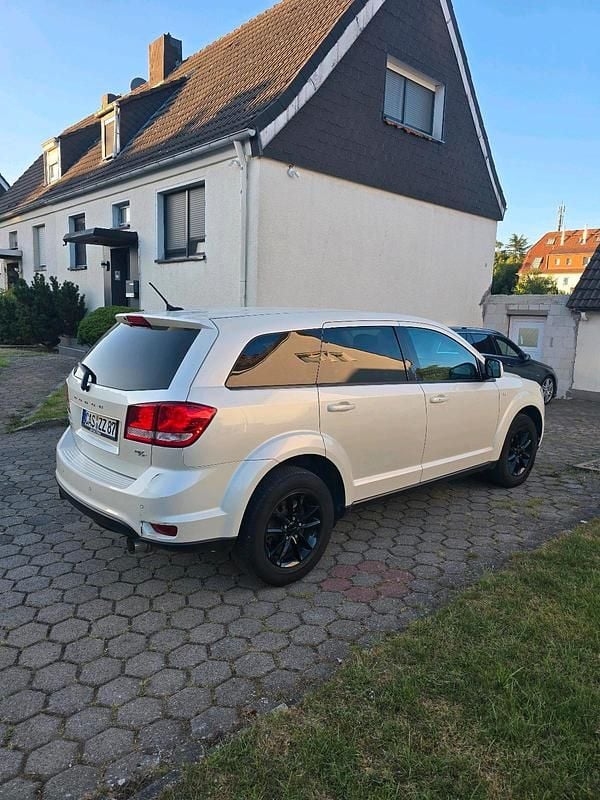 Weiß Gebraucht 2015 Dodge Journey SUV | 7.500 € (Superpreis) - Bild 1/4