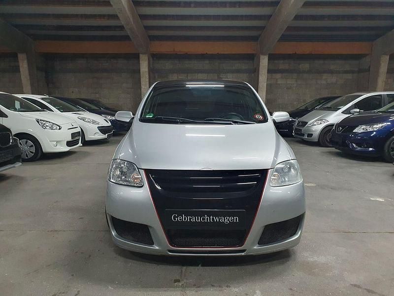 Silber Gebraucht 2007 VW Fox Basis Kleinwagen | 999 € (Superpreis) - Bild 1/4