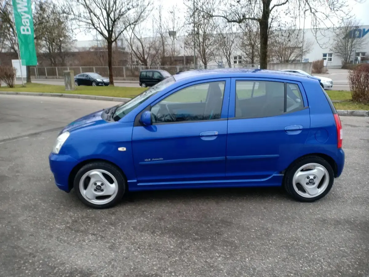 Gebraucht Kia Picanto 65 PS (47 kW) 2005 Blau Kleinwagen