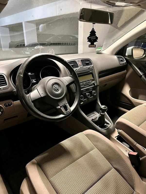 Gebraucht VW Golf 80 PS (58 kW) 2009 Silber Coupé