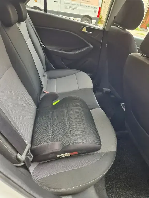 Gebraucht Hyundai i20 YES! 84 PS (61 kW) 2019 Weiß Kleinwagen