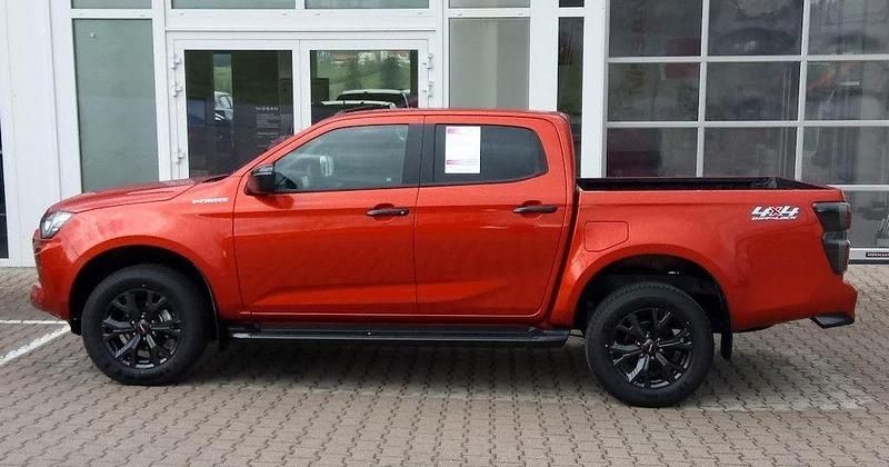 Valencia orange Gebraucht 2024 Isuzu D-Max Abholung | 45.990 € (Fairer Preis) - Bild 1/4