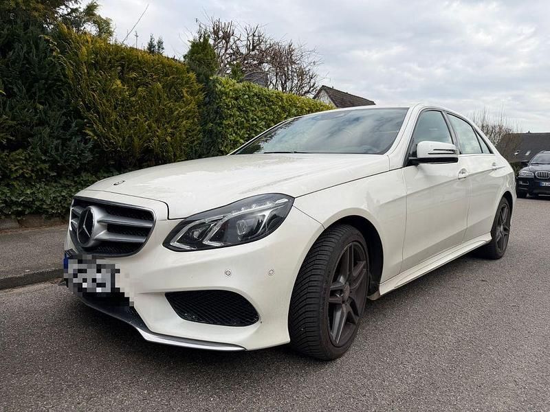 Second-hand Mercedes E250 204 CP (150 kW) 2014 Alb Berlinǎ