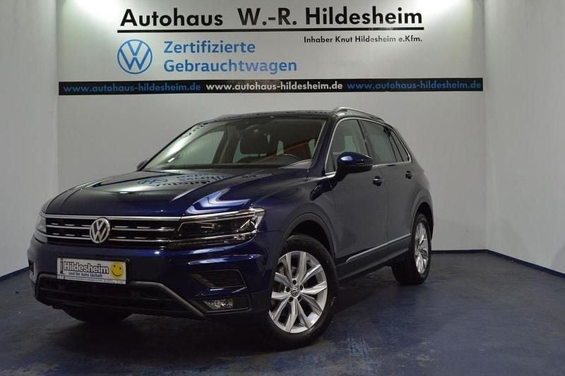 Blau Gebraucht 2018 VW Tiguan Highline SUV | 17.930 € (Superpreis) - Bild 1/4