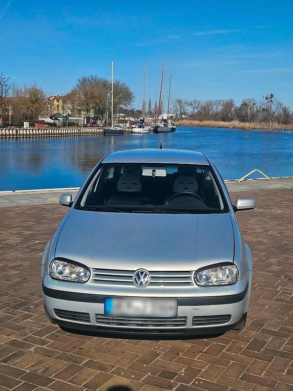 Gebraucht VW Golf IV 75 PS (55 kW) 1999 Silber Kleinwagen