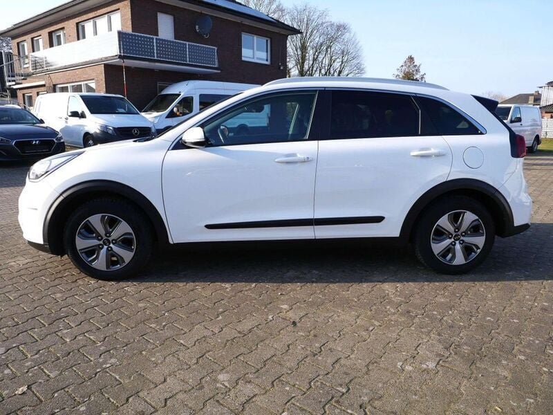 Gebraucht Kia Niro Spirit 105 PS (77 kW) 2019 Weiß SUV