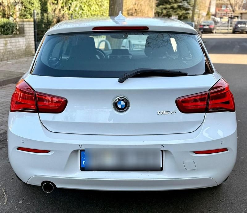 Gebraucht BMW 116 Sport Line 116 PS (85 kW) 2017 Weiß Kleinwagen