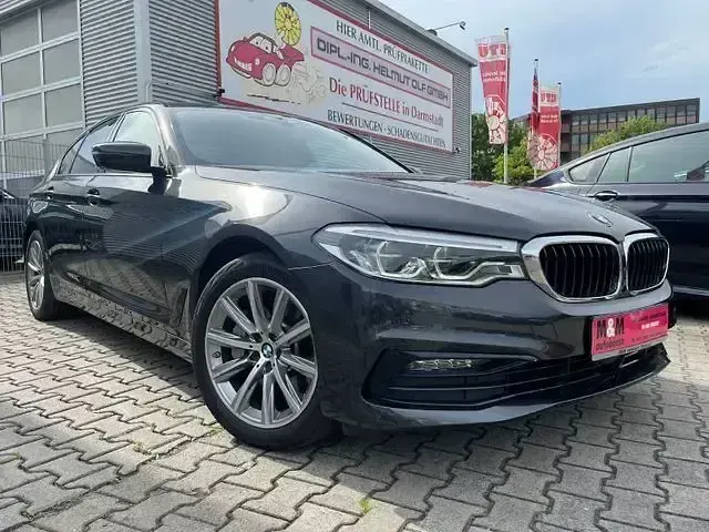Gebraucht BMW 530 Sport Line 265 PS (194 kW) 2020 Grau Limousine