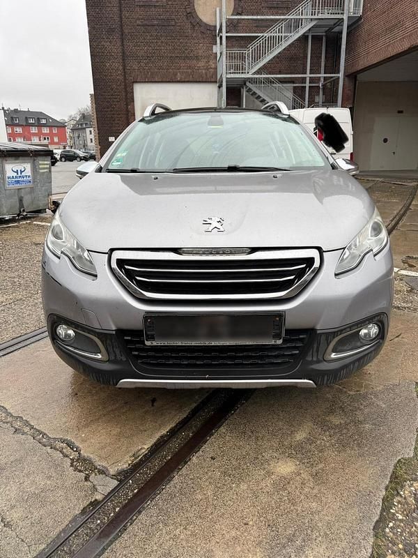 Grau Gebraucht 2015 Peugeot 2008 SUV | 3.799 € (Superpreis) - Bild 1/4