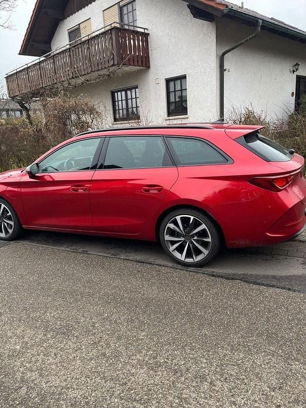 Gebraucht Cupra Leon 204 PS (150 kW) 2023 Rot Kombi
