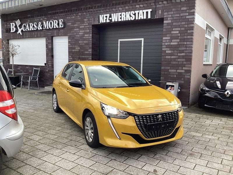 Gelb Gebraucht 2022 Peugeot 208 Active Kleinwagen | 11.990 € (Guter Preis) - Bild 1/4