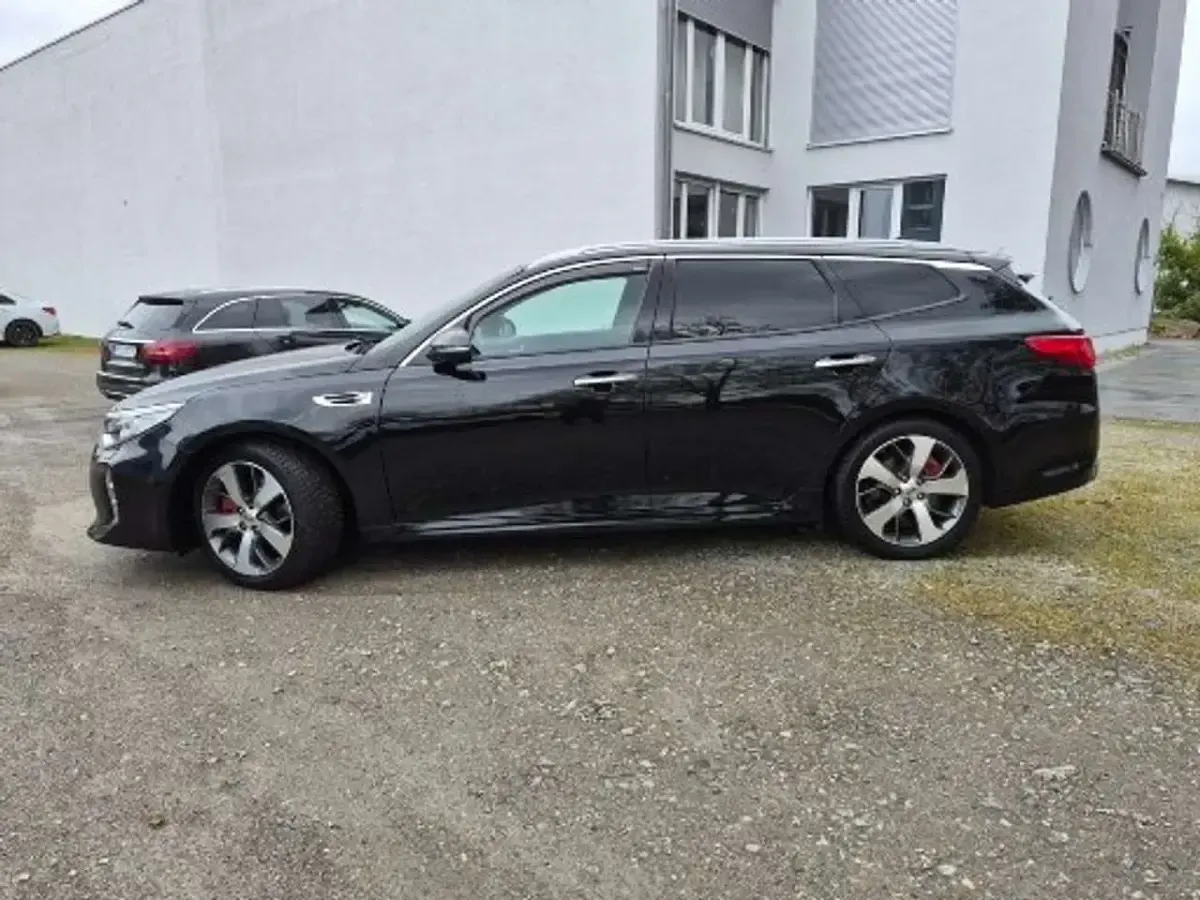 Gebraucht Kia Optima GT 245 PS (180 kW) 2018 Schwarz Kombi