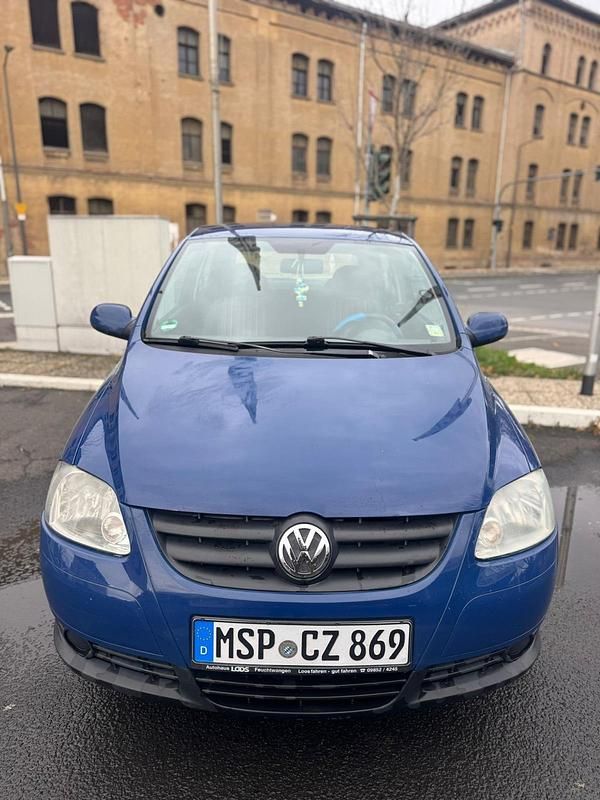 Gebraucht VW Fox 65 PS (47 kW) 2005 Blau Kleinwagen