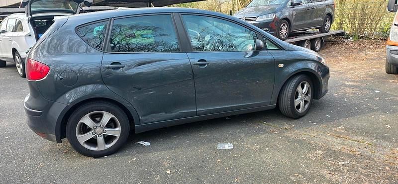 Gebraucht Seat Altea 102 PS (75 kW) 2006 Grau Van / Kleinbus