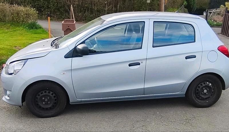 Second-hand Mitsubishi Space Star 71 CP (52 kW) 2015 Hatchback