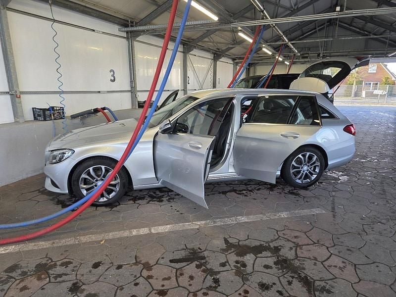 Gebraucht Mercedes C180 Avantgarde 156 PS (114 kW) 2016 Silber Kombi