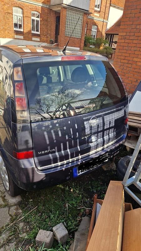 Gebraucht Opel Meriva 100 PS (73 kW) 2010 Blau Van / Kleinbus