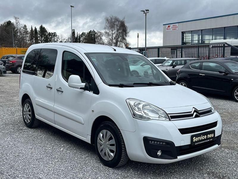 Gebraucht Citroën Berlingo SELECTION 99 PS (72 kW) 2017 Weiß Van / Kleinbus