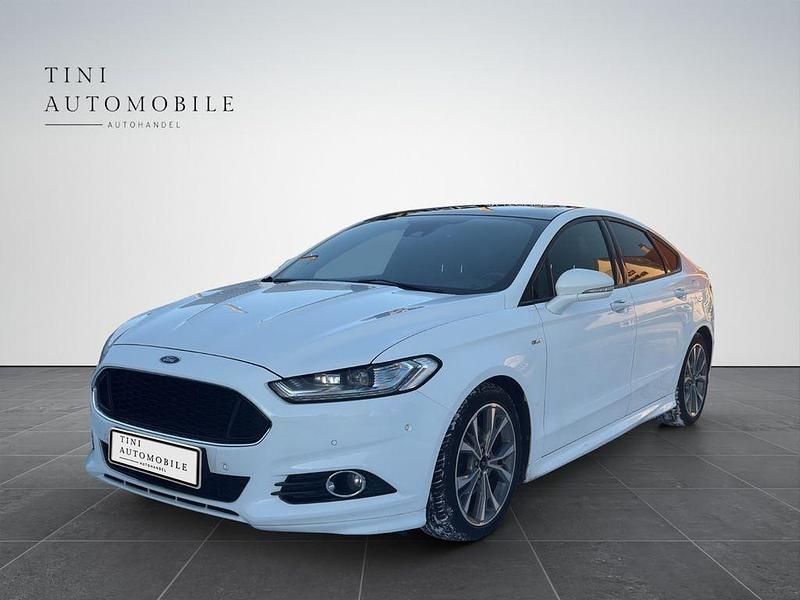 Weiß Gebraucht 2017 Ford Mondeo ST-Line Limousine | 12.490 € (Fairer Preis) - Bild 1/4