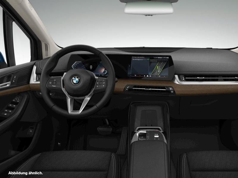 Gebraucht BMW 220 Active Tourer 156 PS (114 kW) 2025 Blau Van / Kleinbus