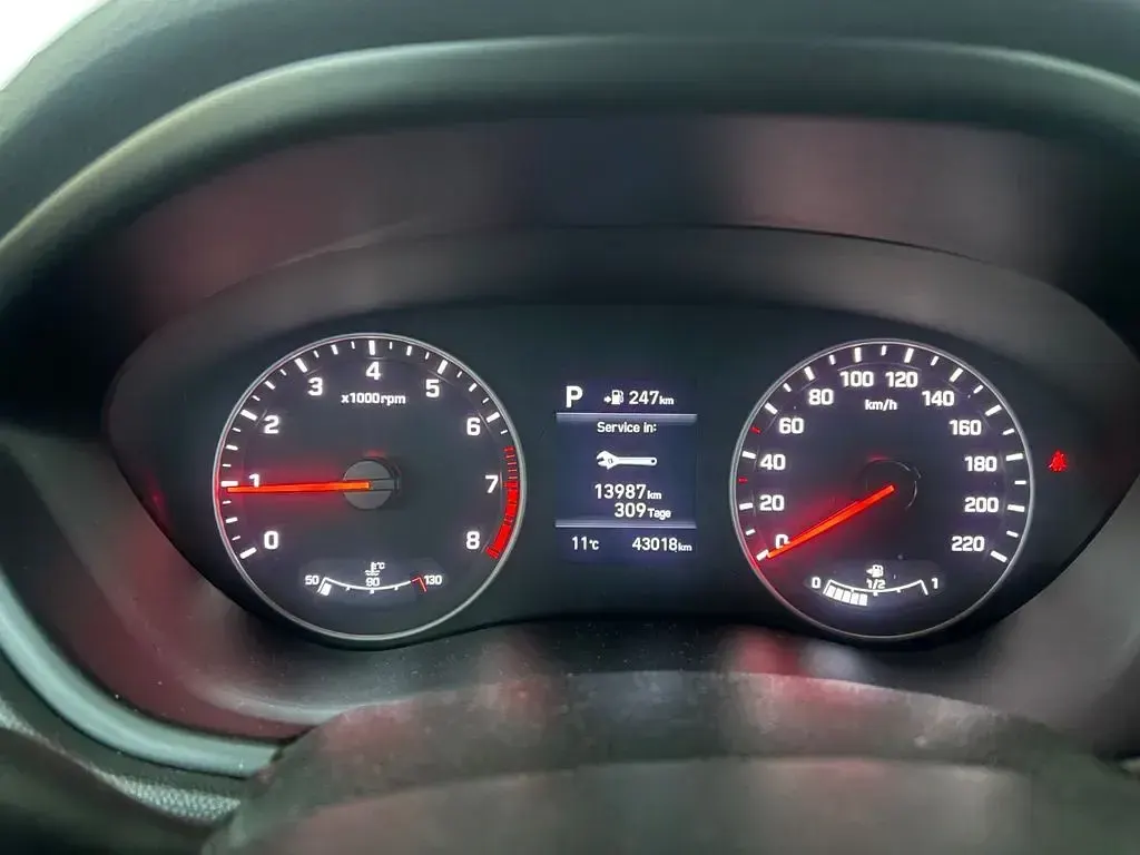 Gebraucht Hyundai i20 YES! 101 PS (74 kW) 2020 Rot Kleinwagen