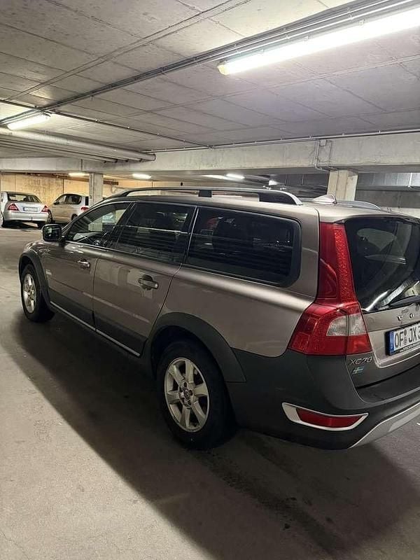 Gebraucht Volvo XC70 Summum 185 PS (136 kW) 2008 Grau Kombi