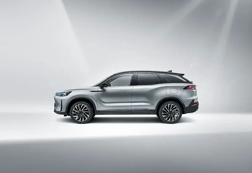 Neu Baic X75 177 PS (130 kW) 2026 Grau SUV