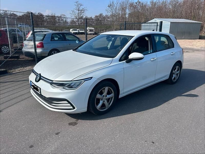 Gebraucht VW Golf VII 116 PS (85 kW) 2021 Weiß Kleinwagen