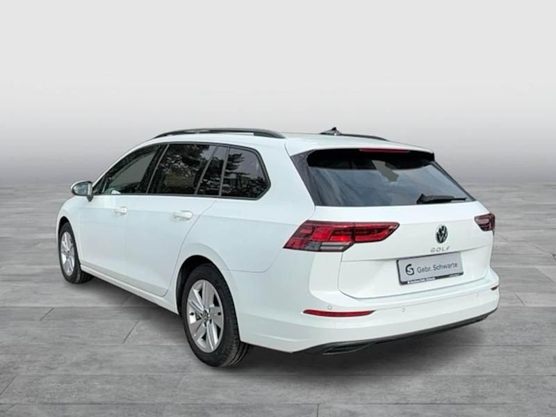 Gebraucht VW Golf VIII Life 150 PS (110 kW) 2022 Weiß Kombi