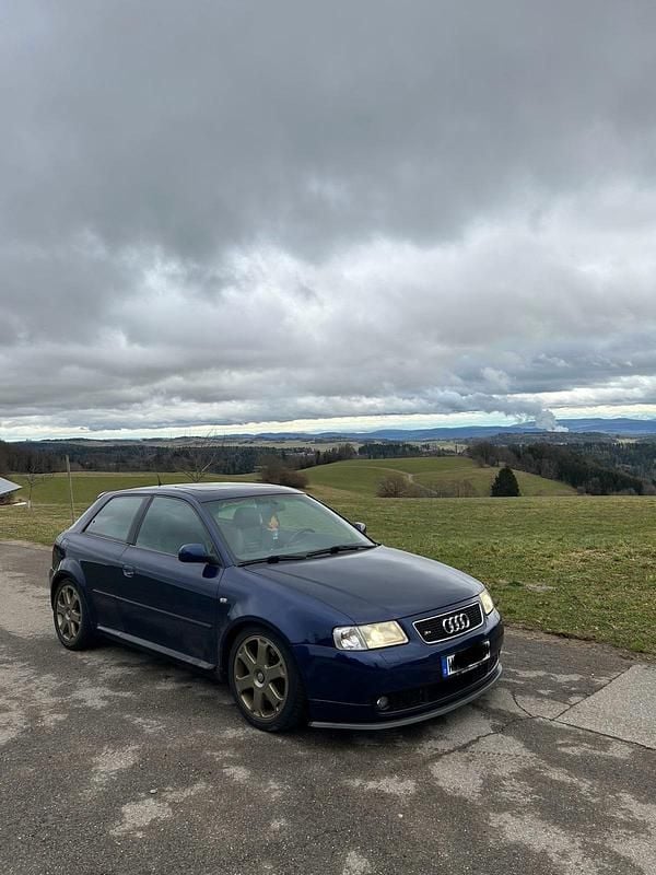 Second-hand Audi S3 209 CP (153 kW) 2000 Albastru Hatchback