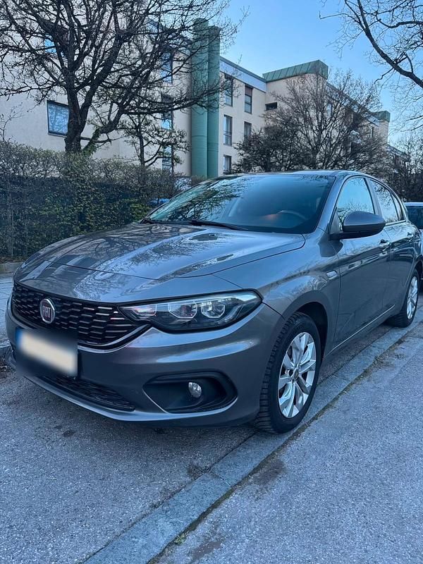 Gebraucht Fiat Tipo 120 PS (88 kW) 2018 Grau Kombi