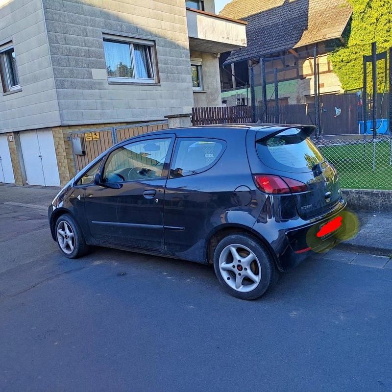 Schwarz Gebraucht 2008 Mitsubishi Colt Limousine | 2.200 € - Bild 1/4