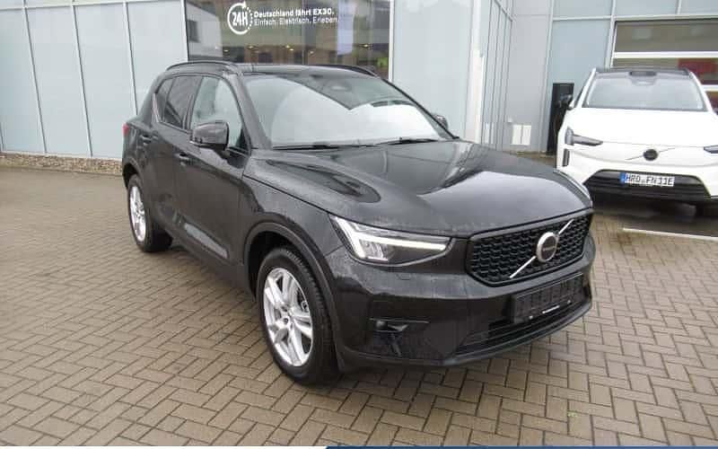 Schwarz Gebraucht 2024 Volvo XC40 Plus SUV | 35.000 € (Guter Preis) - Bild 1/4