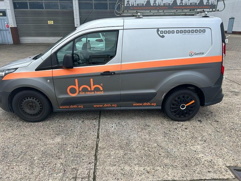Używany Ford Transit Connect 95 KM (69 kW) 2014 Biały Minivan