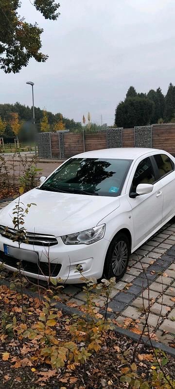 Weiß Gebraucht 2014 Citroën C-Elysee I Limousine | 6.500 € (Guter Preis) - Bild 1/4