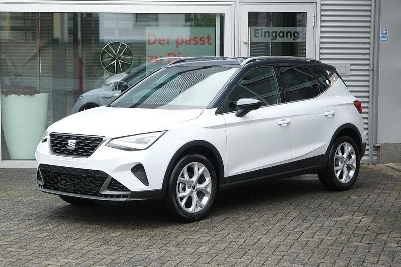 Magnetic tech metallic /... Neu 2025 Seat Arona FR SUV | 24.990 € (Guter Preis) - Bild 1/4